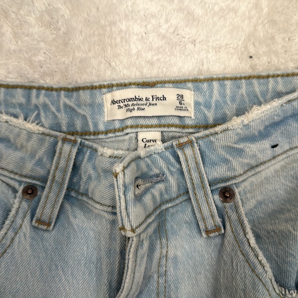 Abercrombie and fitch 90s relaxed high rise jean curve love - Picture 3 of 3